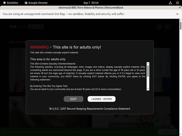 She Loves Black Premium
